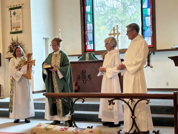 Lay Eucharistic Ministers